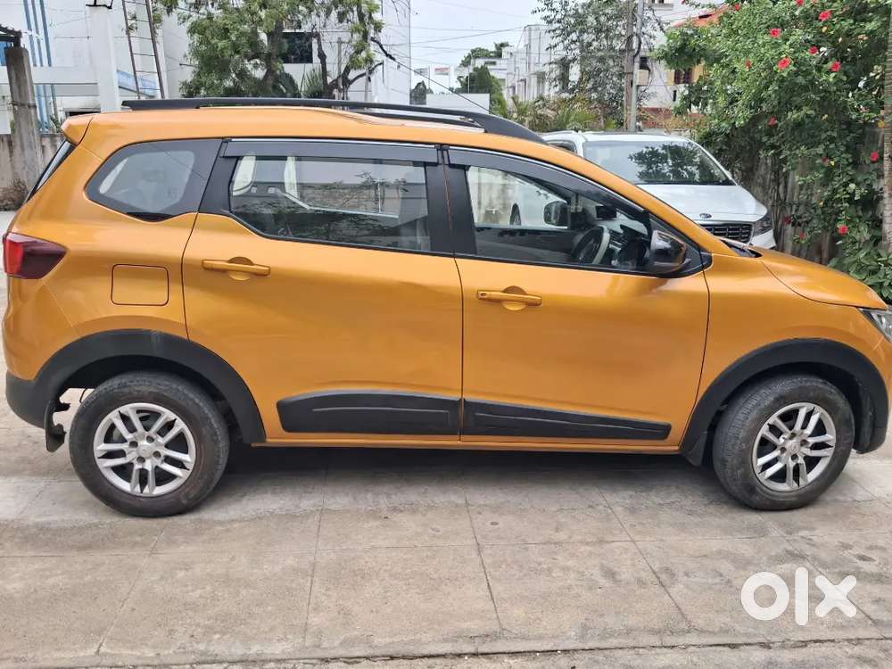Renault Triber Rxt Amt 2023