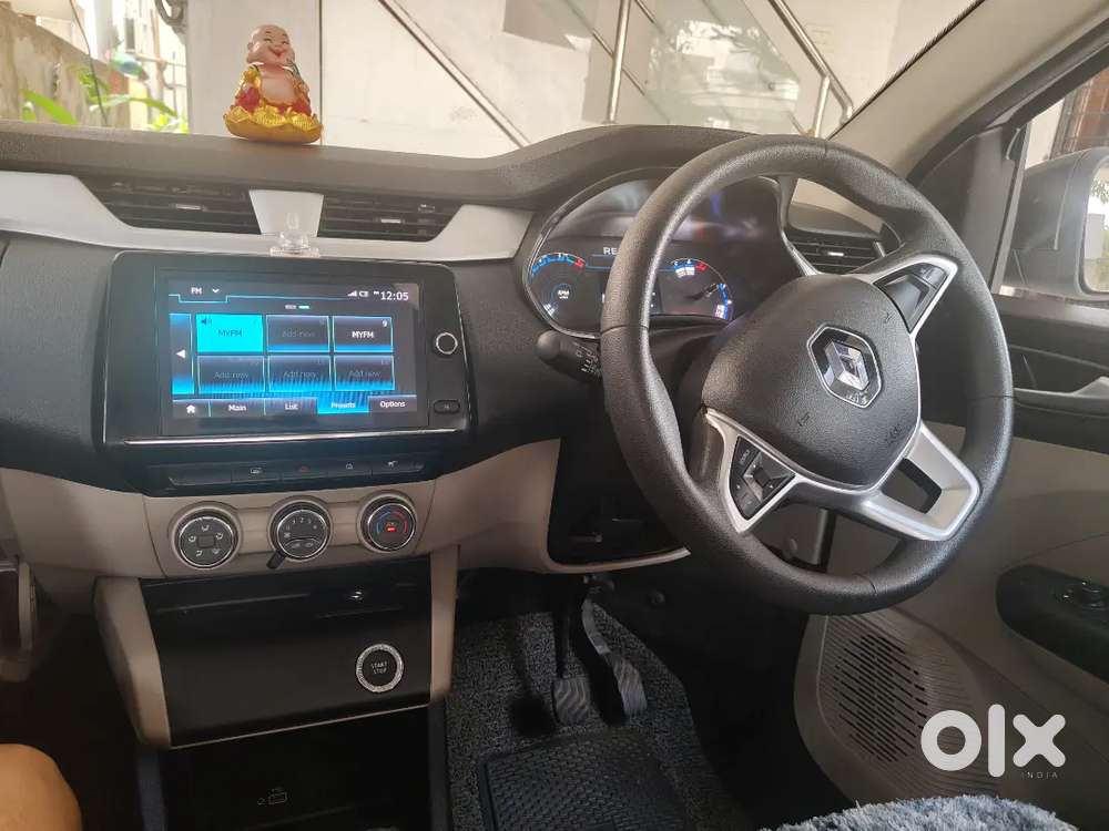 Renault Triber Amt Rxz 2023 Urgent