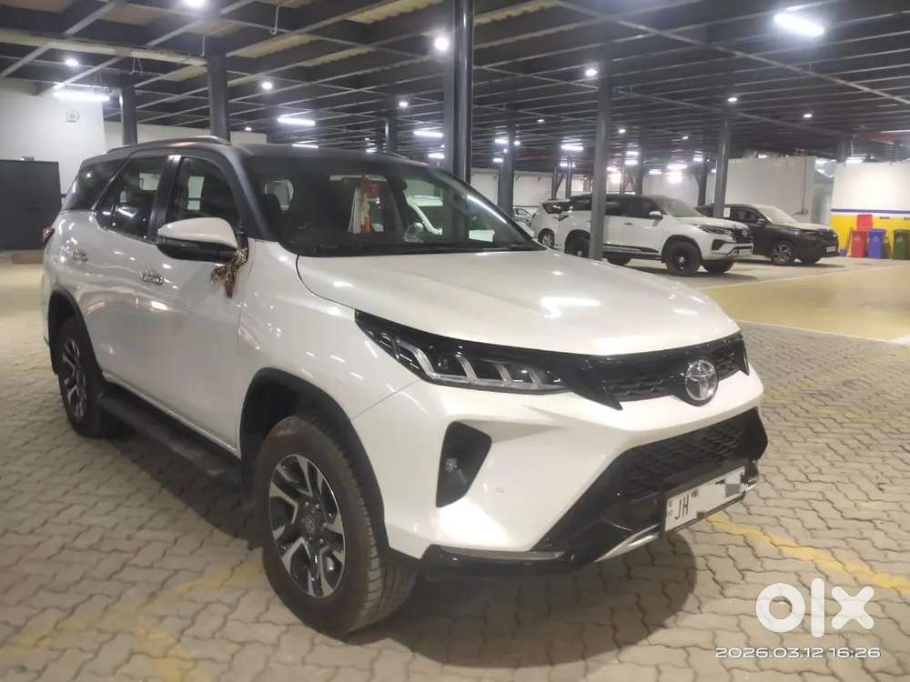 Toyota Fortuner Legender 2025