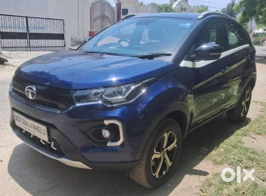 Tata Nexon 1.2 Revotron Xza Plus Premium, 2023, Petrol
