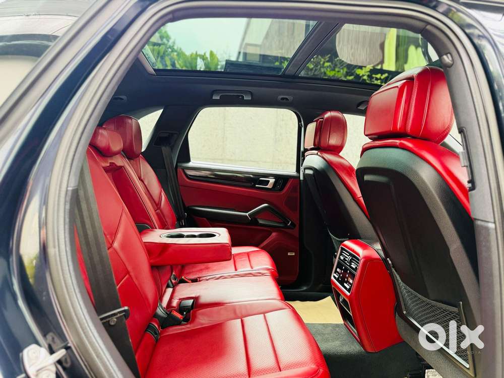 Porsche Cayenne Base, 2022, Petrol