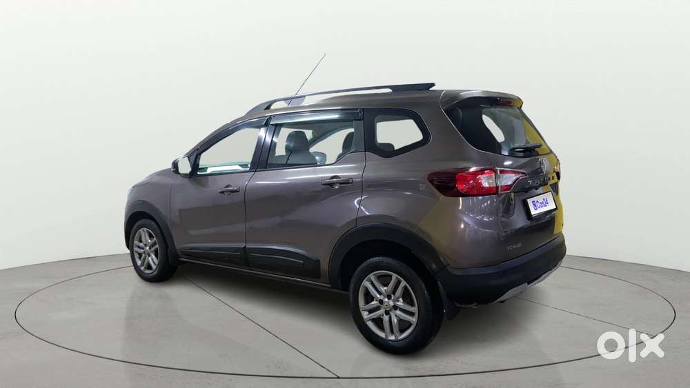 Renault Triber Rxz, 2022, Petrol