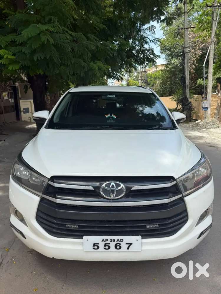 Toyota Innova Crysta 2016 Diesel 215000 Km Driven
