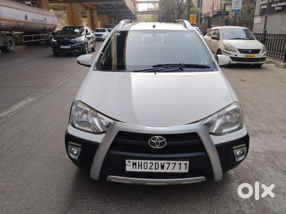 Toyota Etios Cross 1.2l G, 2015, Petrol