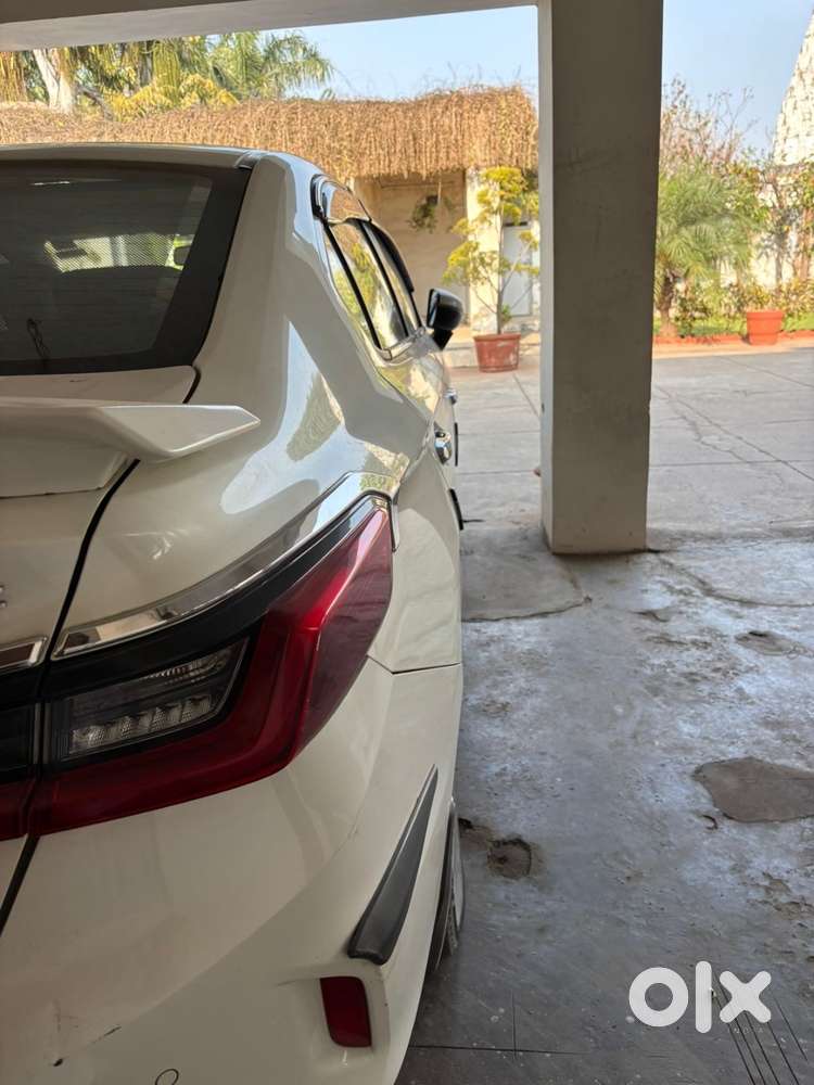 Honda City Zx 2022 Petrol Well Maintained