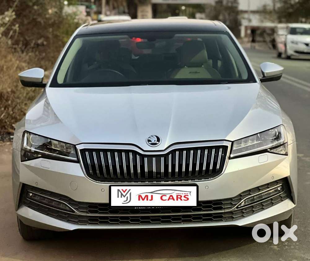 Skoda Superb 2.0 L&k Tsi At, 2023, Petrol