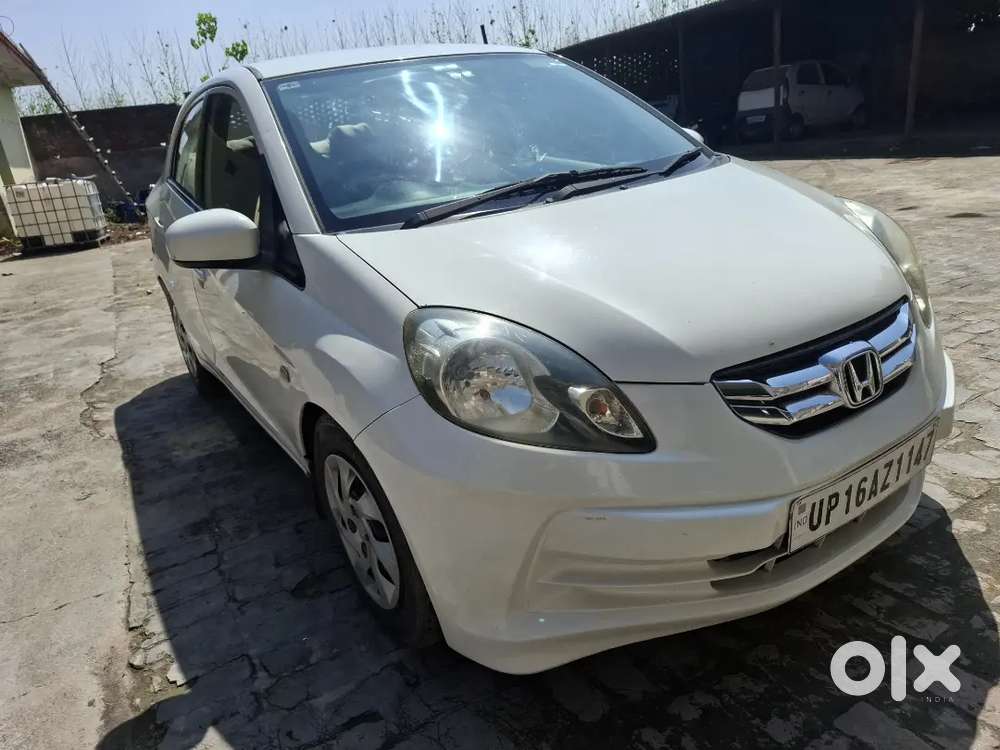 Honda Amaze 2015 Diesel Well Maintained