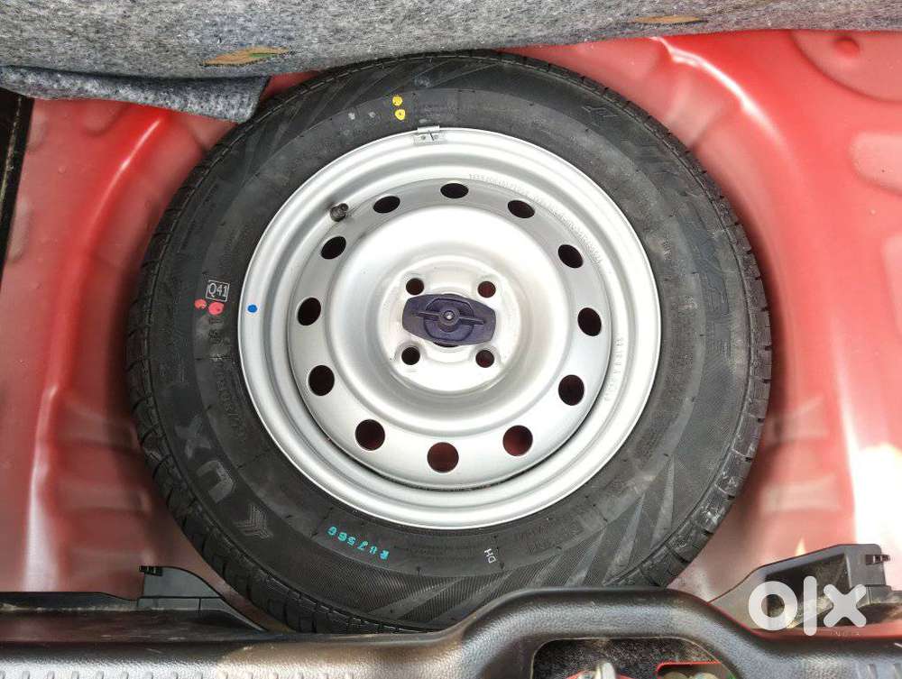 Maruti Suzuki Swift Lxi Optional-o, 2024, Petrol