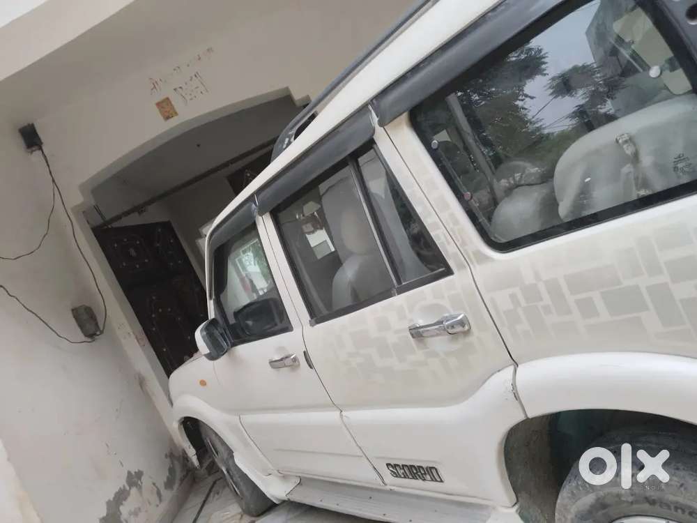 Mahindra Scorpio Classic 2012 Diesel 200000 Km Driven