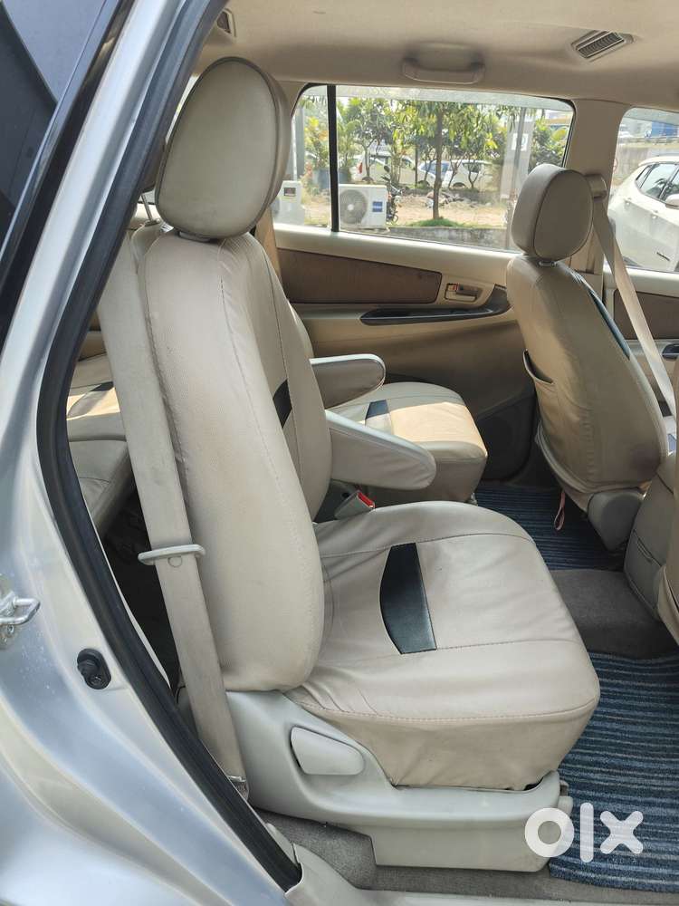 Toyota Innova 2.5 G (diesel) 7 Seater, 2014, Diesel