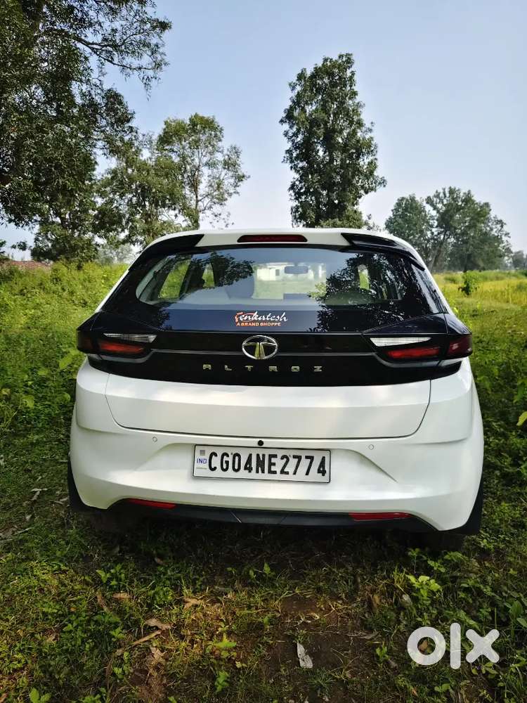 2021 Tata Altroz Petrol Manual - 68000 Km Driven