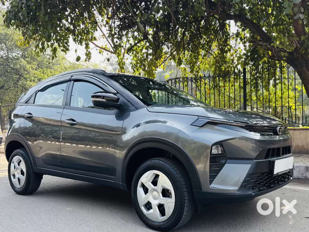 Tata Nexon, 2025, Petrol