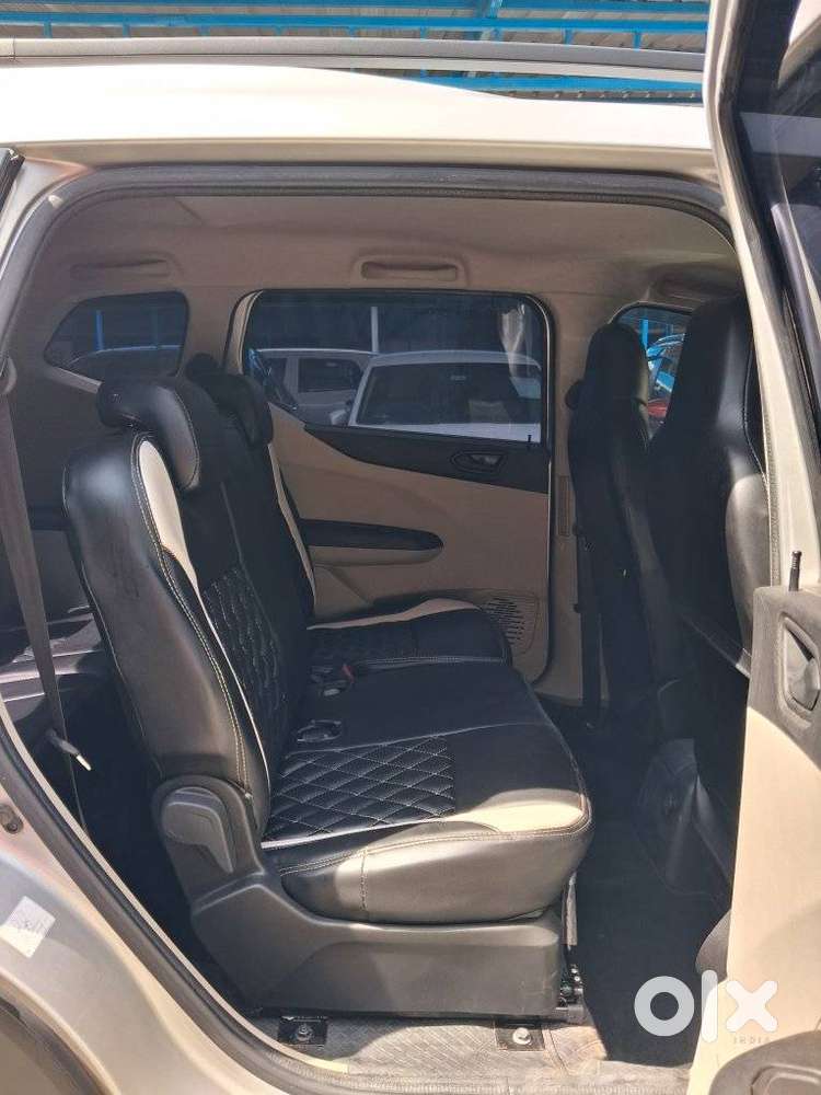 Renault Triber Rxt, 2025, Petrol