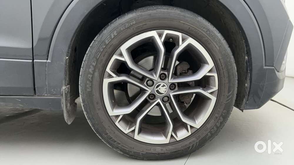 Skoda Kushaq Style 1.0l Tsi At, 2022, Petrol