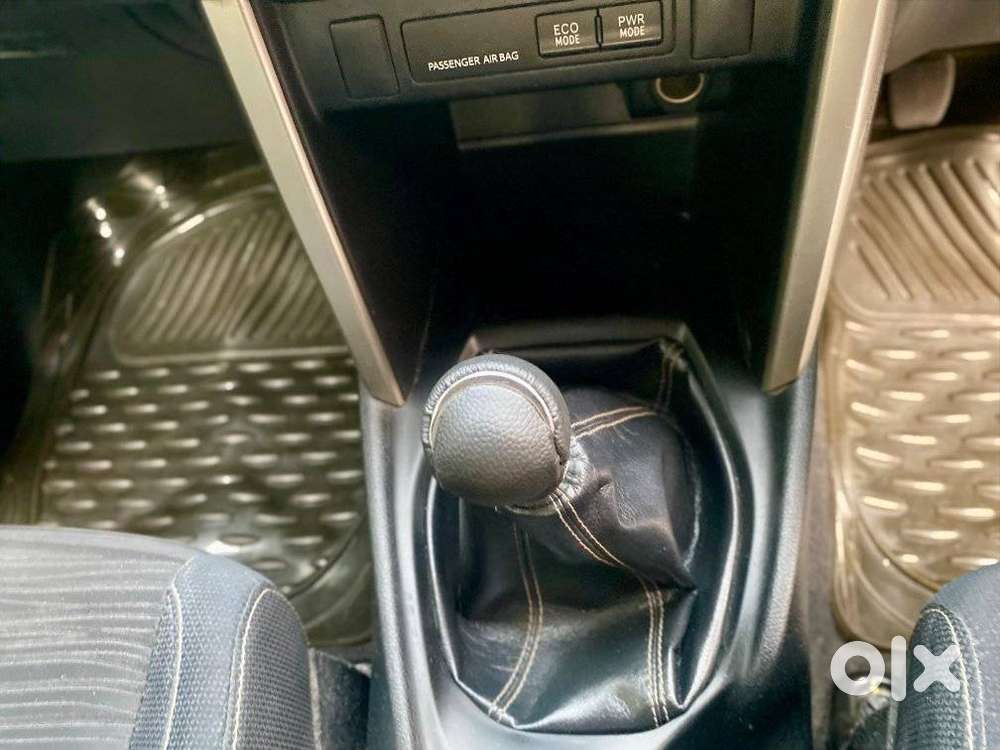 Toyota Innova Crysta 2.7 Vx Mt, 2016, Petrol