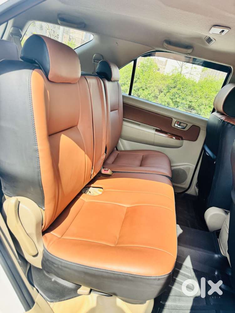 Toyota Fortuner 4x2 Mt 2.8 Diesel, 2011, Diesel