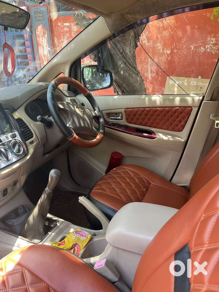 Toyota Innova 2.5 V Diesel