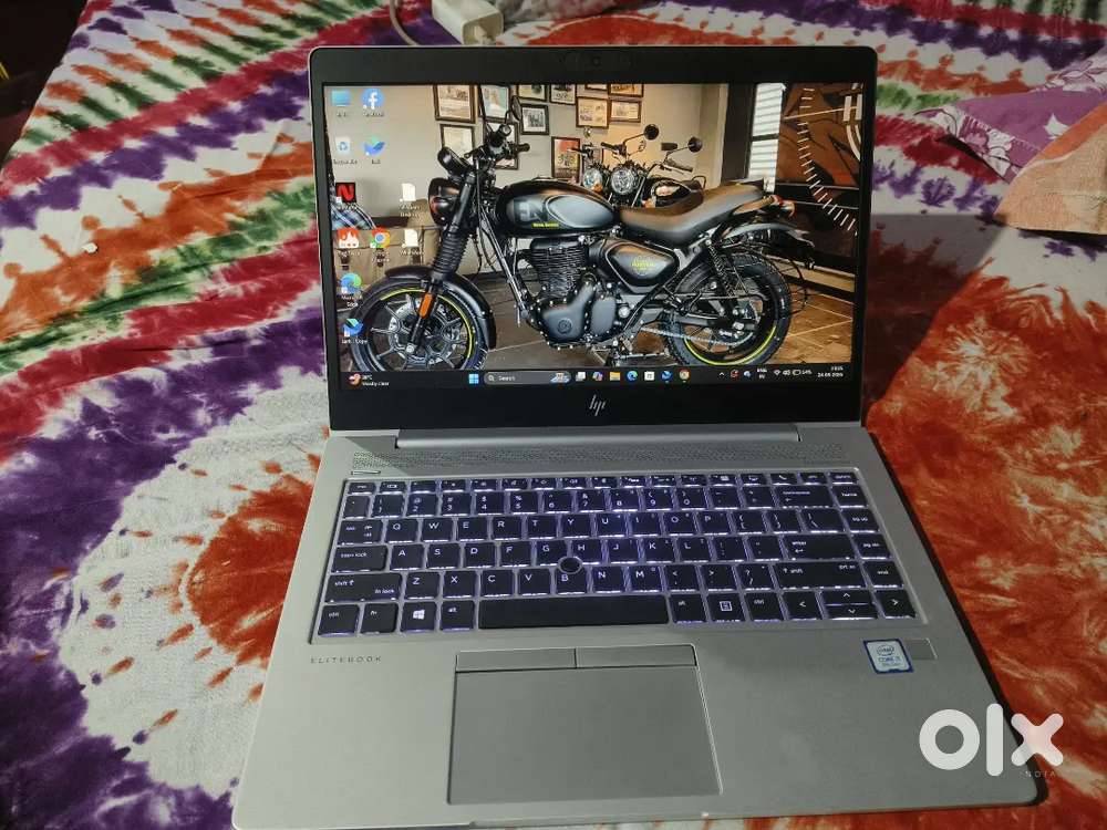 Hp elitebook i58th generation,8gb256gb storage both are also expandabl