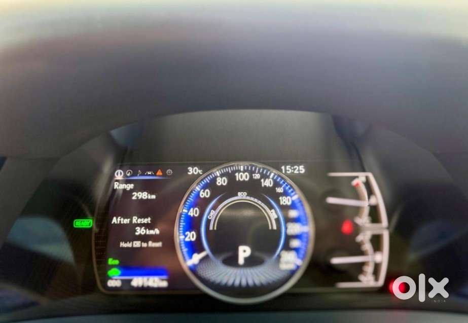 Lexus Es 300h Luxury, 2022, Petrol