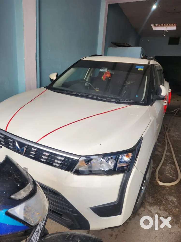 Mahindra Xuv300 2023 Petrol 440000 Km Driven