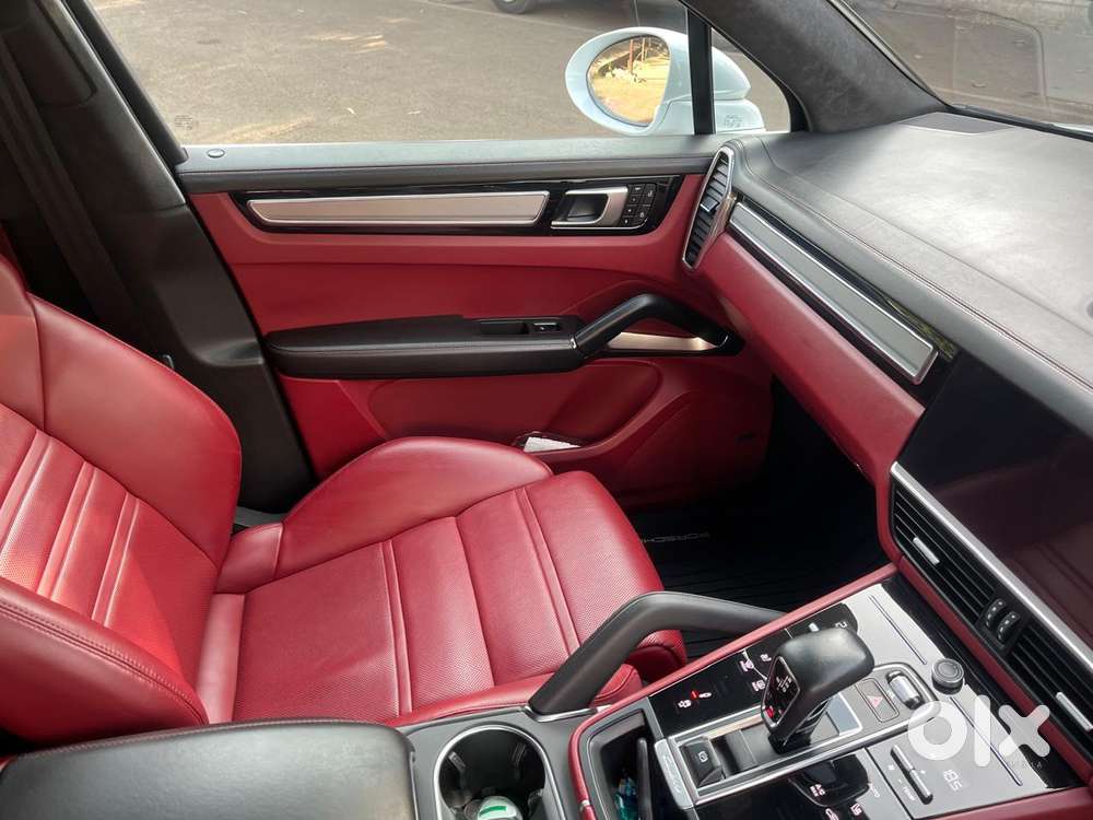 Porsche Cayenne Turbo, 2022, Petrol