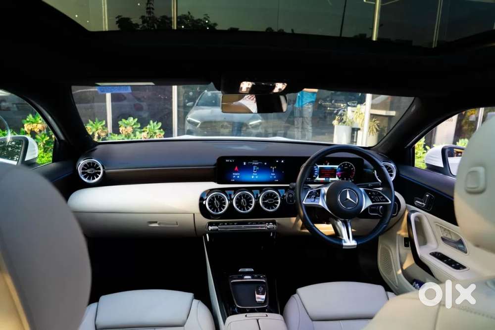 Mercedes-benz A-class Limousine 200, 2025, Petrol