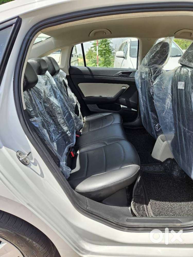 Skoda Slavia Active 1.0l Tsi Mt, 2022, Petrol