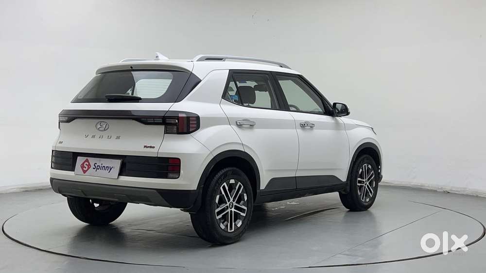 Hyundai Venue 1.0 Sx (o) Turbo Dct, 2023, Petrol