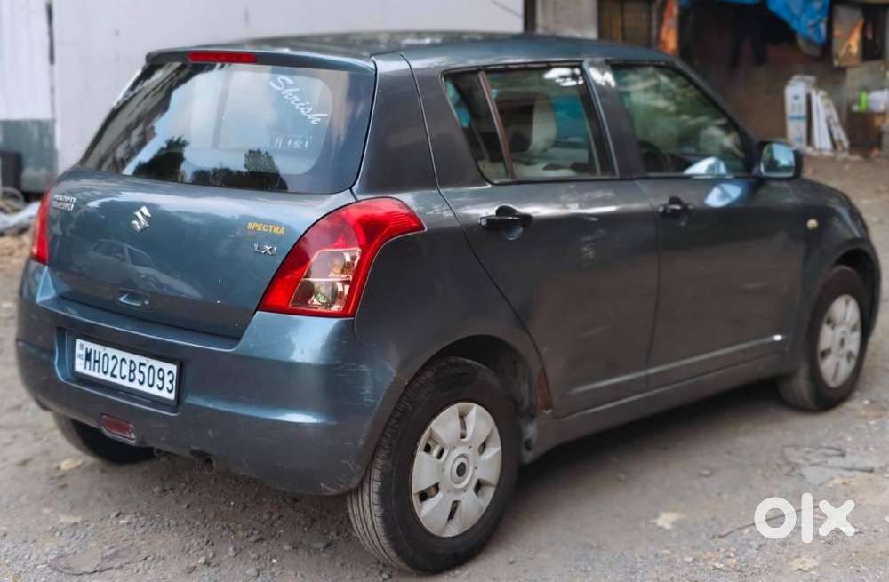 Maruti Suzuki Swift Lxi Bsiv, 2011, Petrol