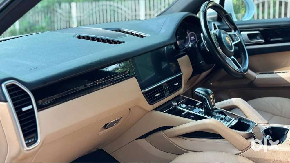 Porsche Cayenne Base, 2019, Petrol