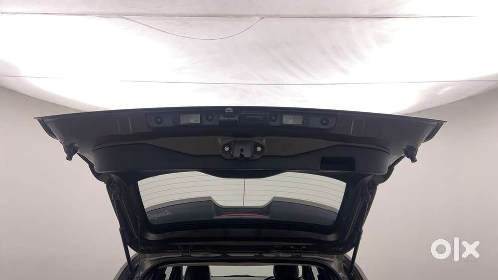 Nissan Magnite 1.0 Xv Premium Turbo Cvt (o), 2021, Petrol