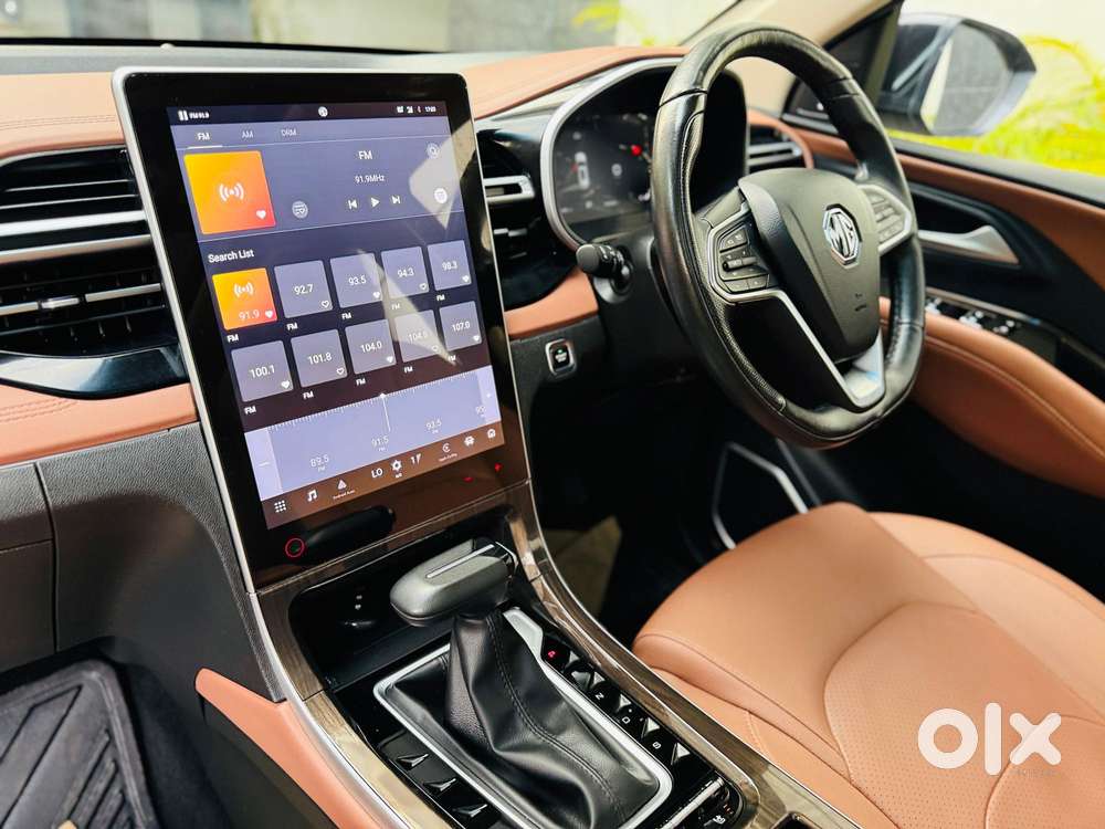 Mg Hector Plus Savvy Pro 1.5 Turbo Petrol Cvt 6 Str, 2023, Petrol