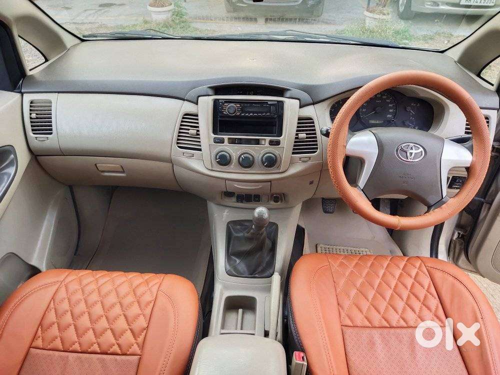 Toyota Innova 2.5 G (diesel) 8 Seater, 2013, Diesel