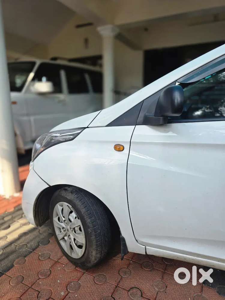 Hyundai Eon 2017 Petrol 66000 Km Driven