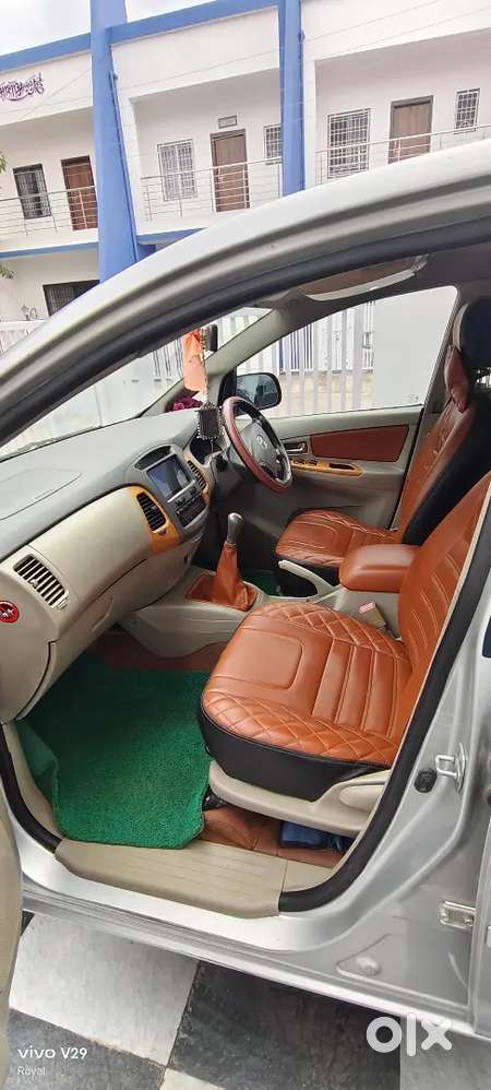 Toyota Innova 2011 Diesel 107000 Km Driven