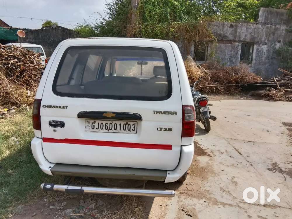 Chevrolet Tavera 2010 Diesel 150000 Km Driven