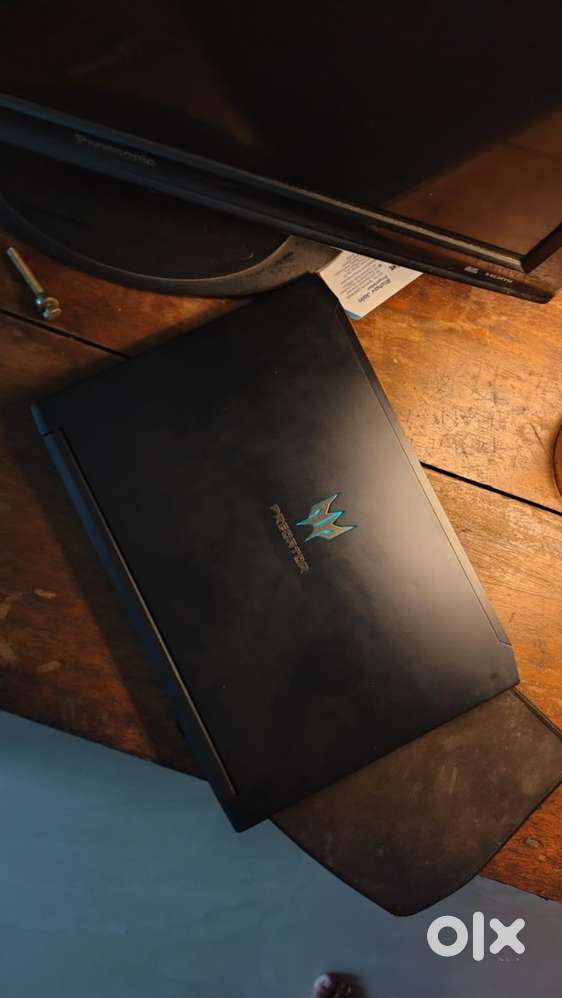 Acer predator triton 300 2021