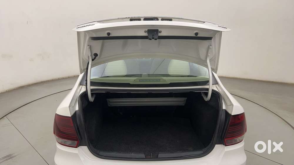 Volkswagen Vento 1.6 Highline, 2020, Petrol