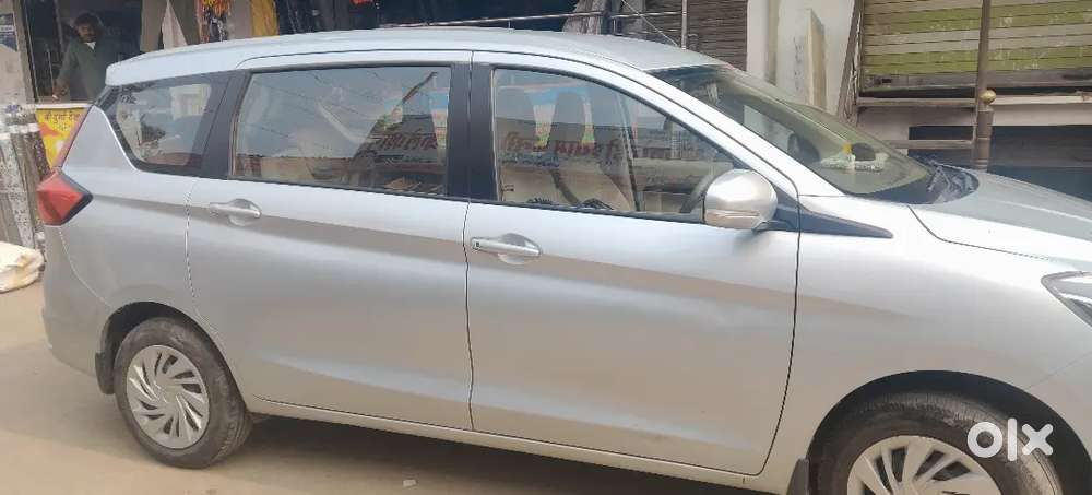 Maruti Ertiga Vxi 2025