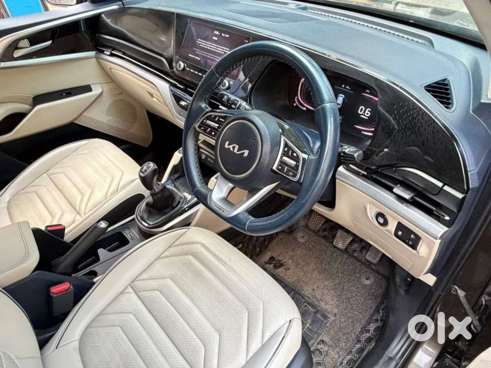 Kia Carens 1.5 Luxury Plus Turbo 7 Str, 2022, Petrol