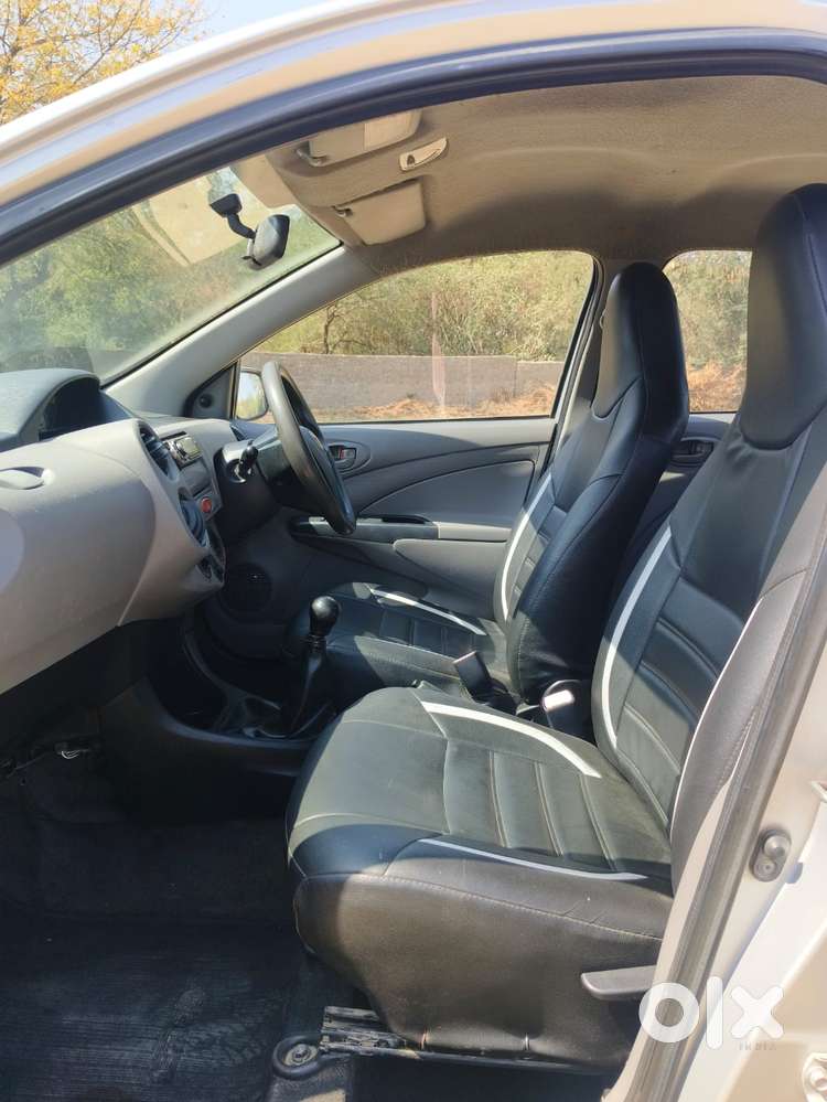 Toyota Etios Liva G Plus, 2011, Petrol