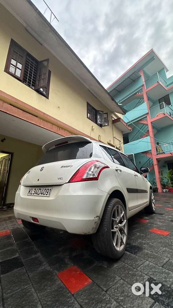 Maruti Suzuki Swift Vxi 2015