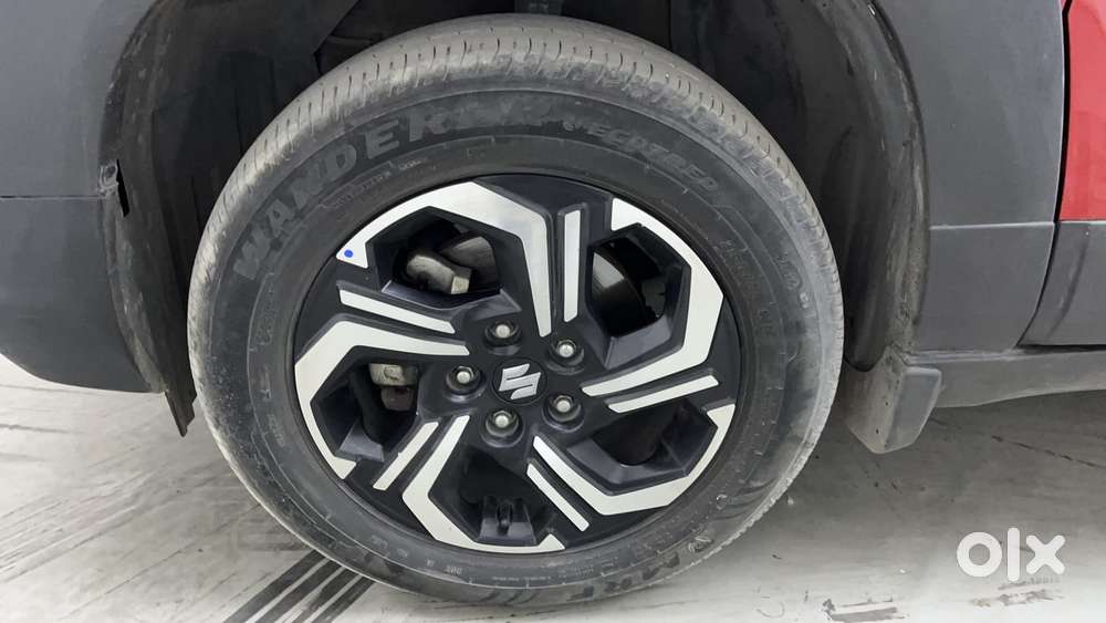 Maruti Suzuki Vitara Brezza 1.5 Zxi Plus Dual Tone, 2022, Petrol