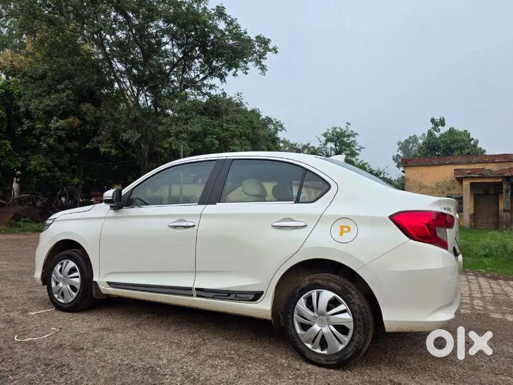 Honda Amaze S I-vtec (petrol) – Well Maintained  1st Owner