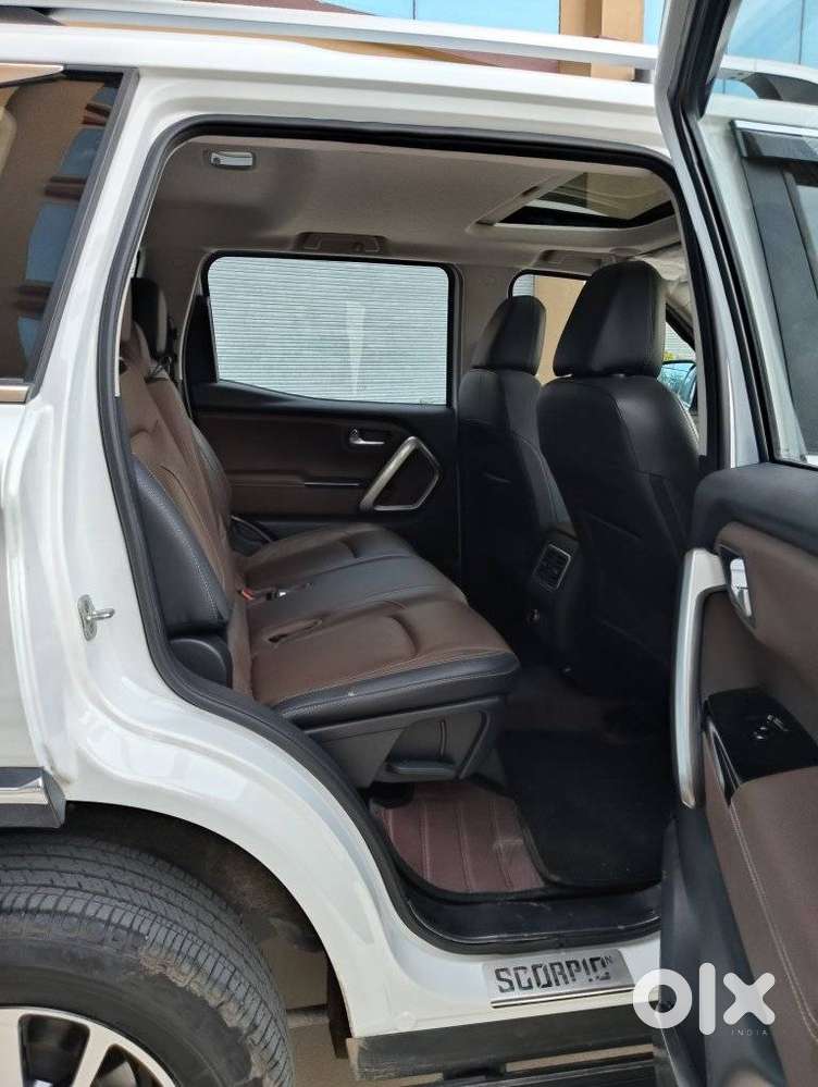 Mahindra Scorpio N Z8 L Petrol Mt 7 Str, 2024, Petrol