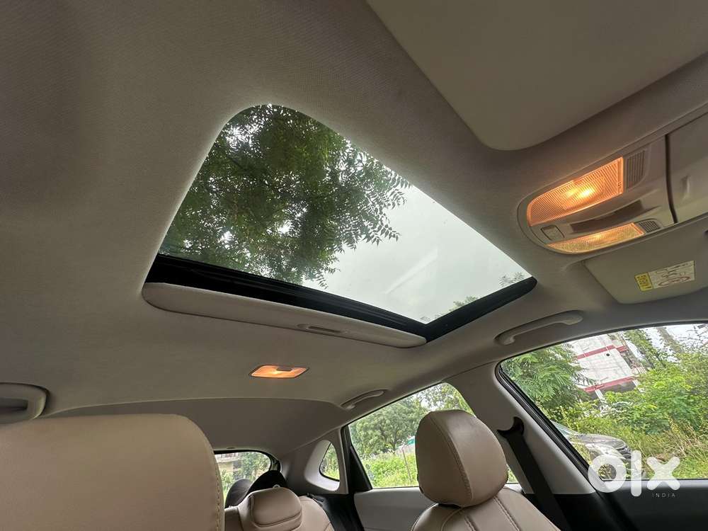 Hyundai I20 Sportz Ivt 2025  Sunroof  16,757 Km