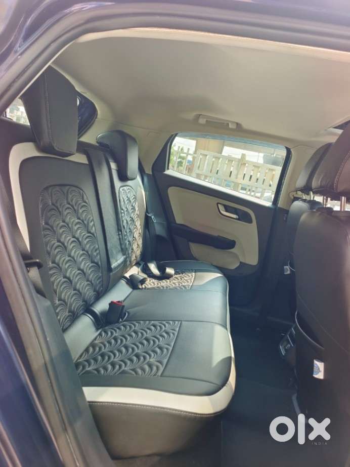 Tata Altroz Xza Plus (s), 2023, Petrol