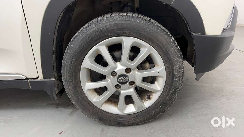 Mahindra Kuv 100 Mfalcon G80 K8, 2017, Petrol
