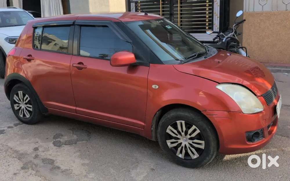 Maruti Suzuki Swift Vxi