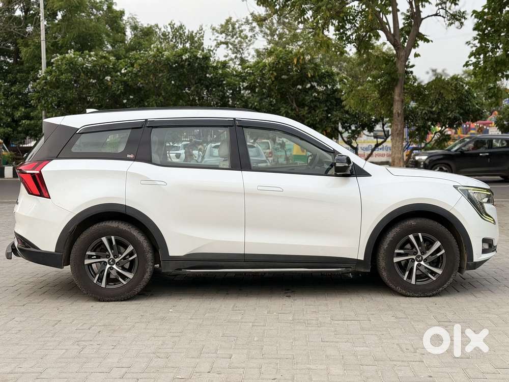 Mahindra Xuv700 2.2 Ax 5 Diesel At 7 Str, 2023, Diesel